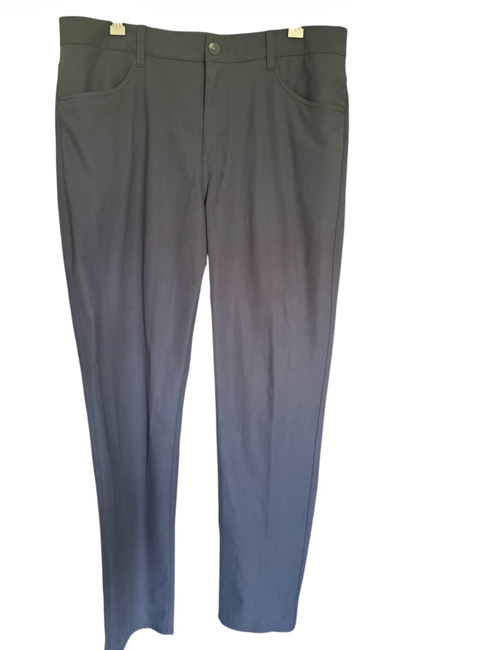 Vuori Men's Straight-Leg Pants in Charcoal